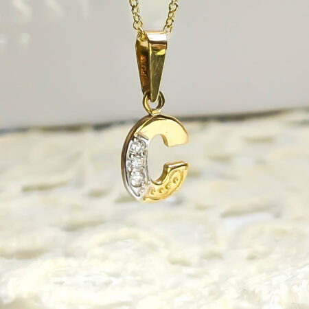 Arany medál C betű